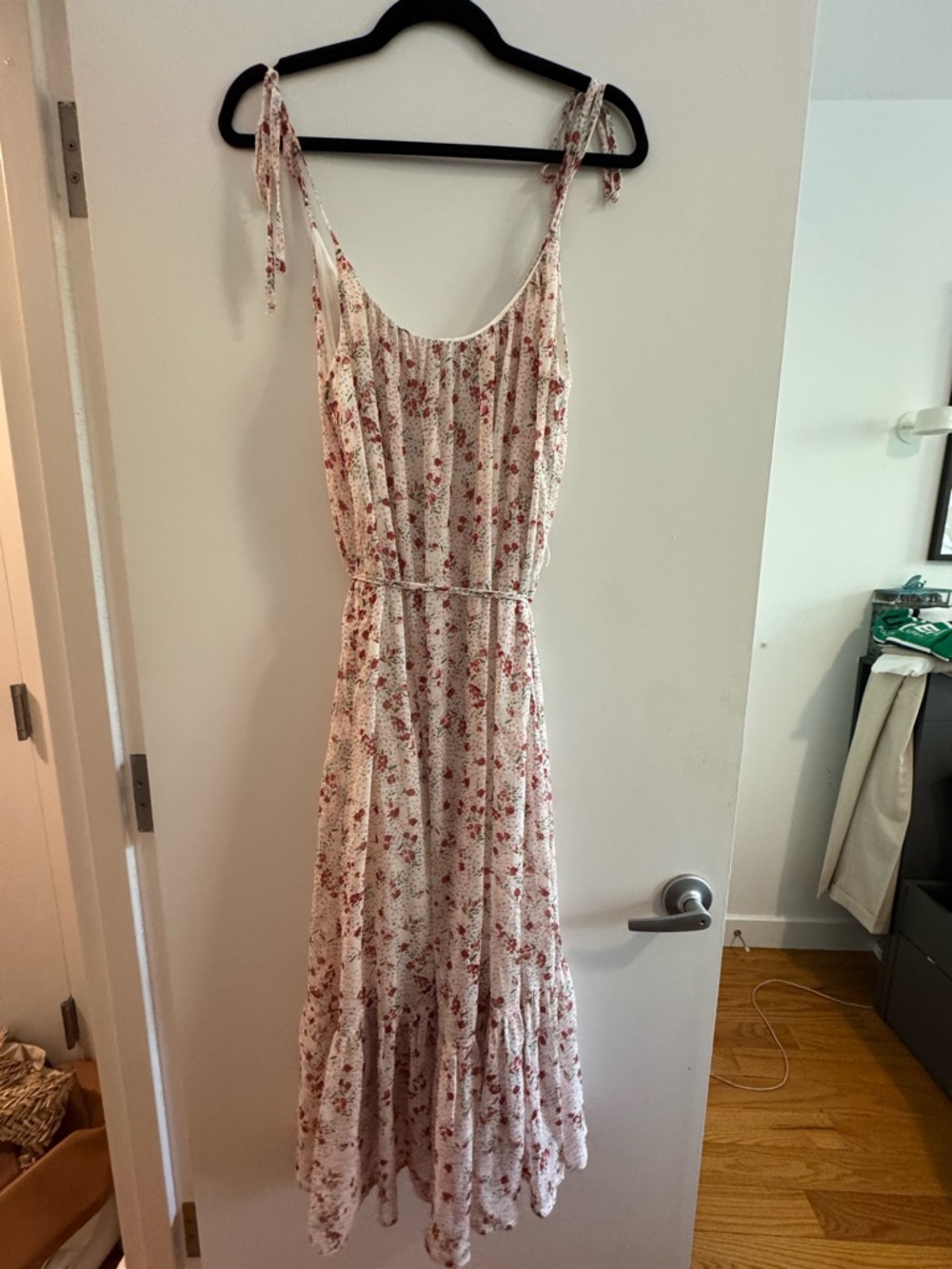 Floral Tie-Shoulder Maxi Dress in Cream and Pink